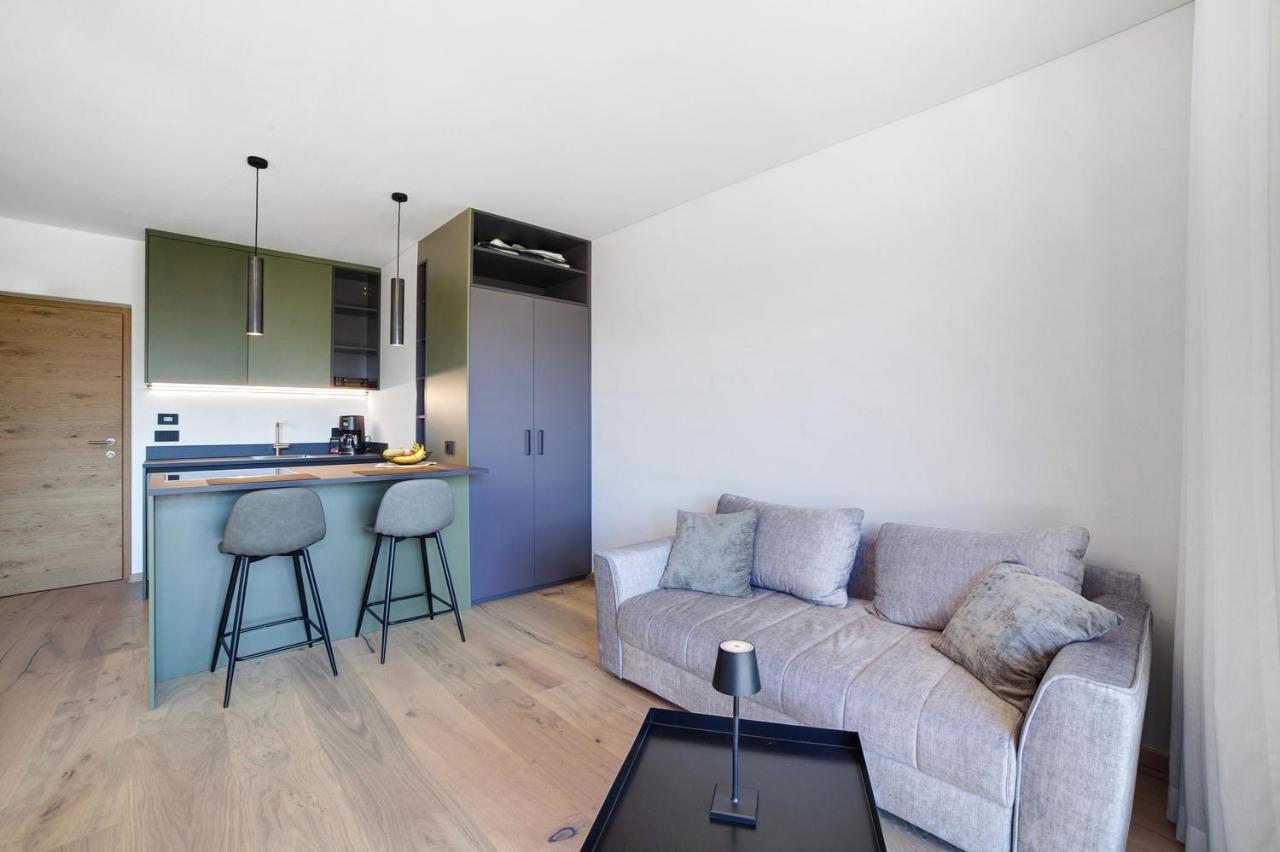 Alivo Living Apartment Olivia Рифиано Екстериор снимка