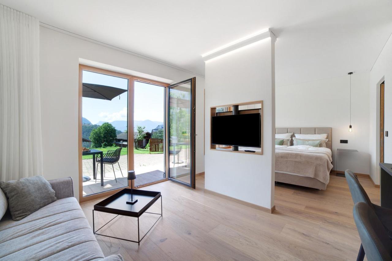 Alivo Living Apartment Olivia Рифиано Екстериор снимка